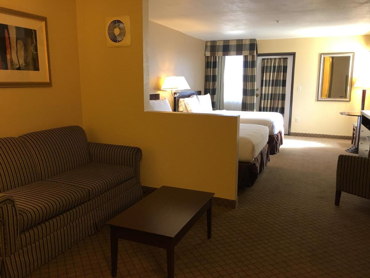 Holiday Inn Express Fallon By Ihg Exterior foto